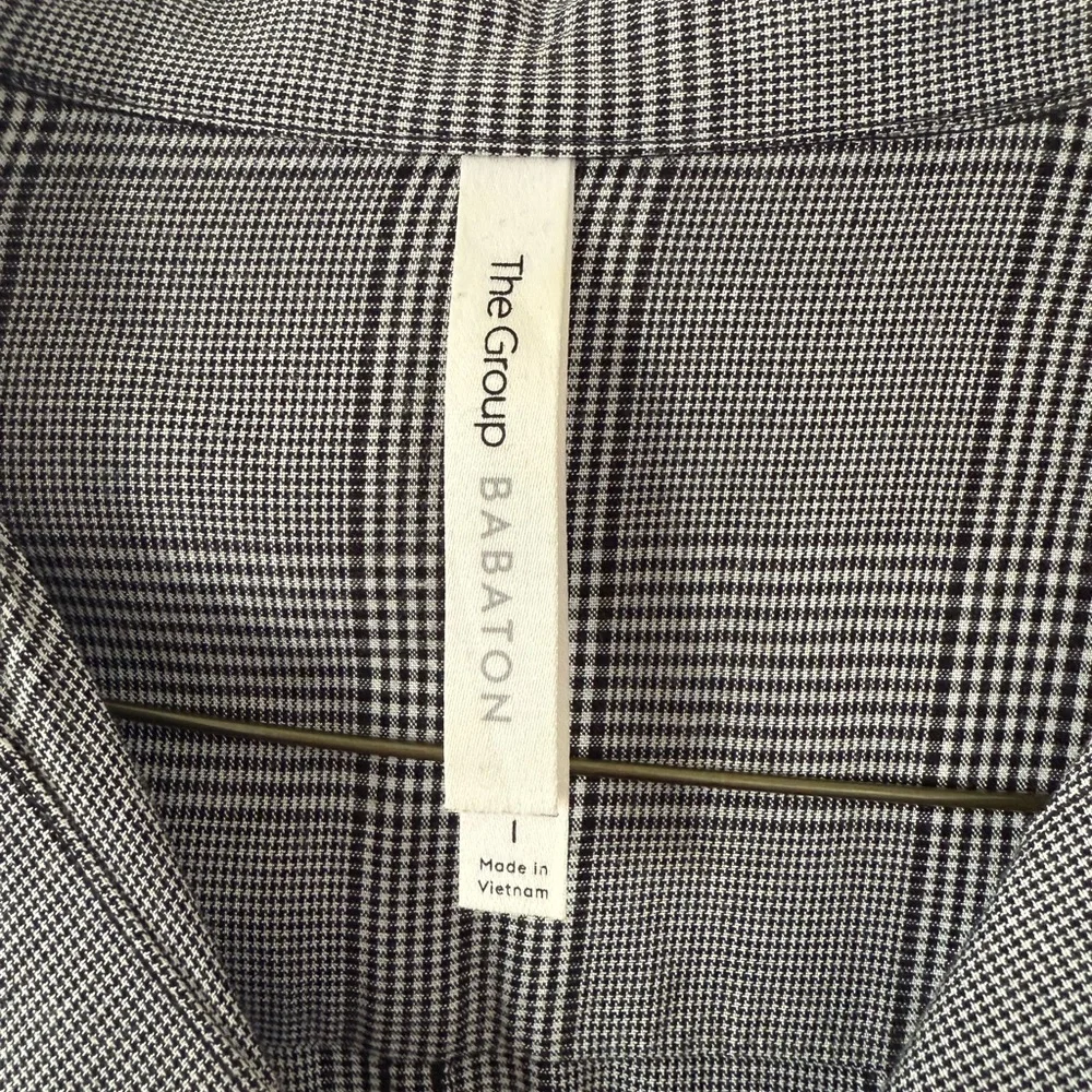 Babaton Plaid Button-Up Shirt - Picture 4 of 6